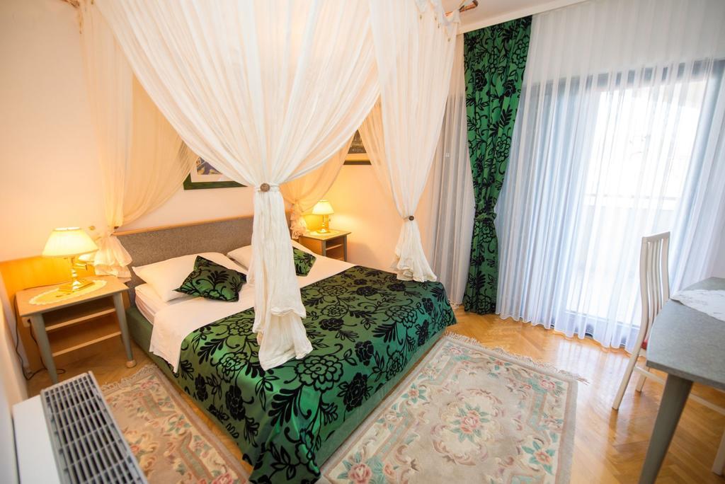 Apartments Marija Near Center Водице Екстер'єр фото