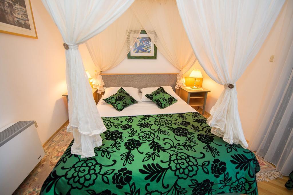 Apartments Marija Near Center Водице Екстер'єр фото